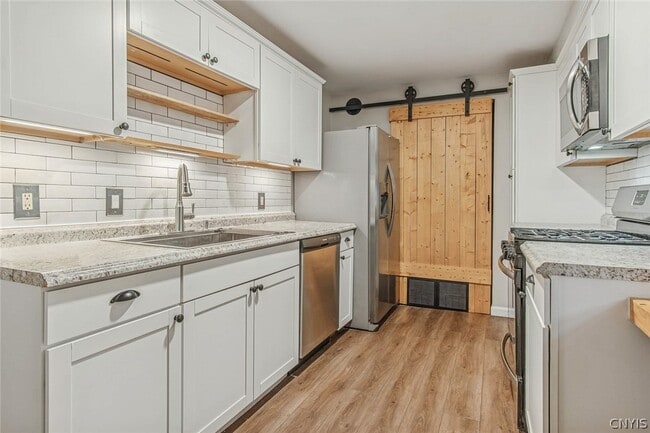 Building Photo - 22000 Admirals Walk