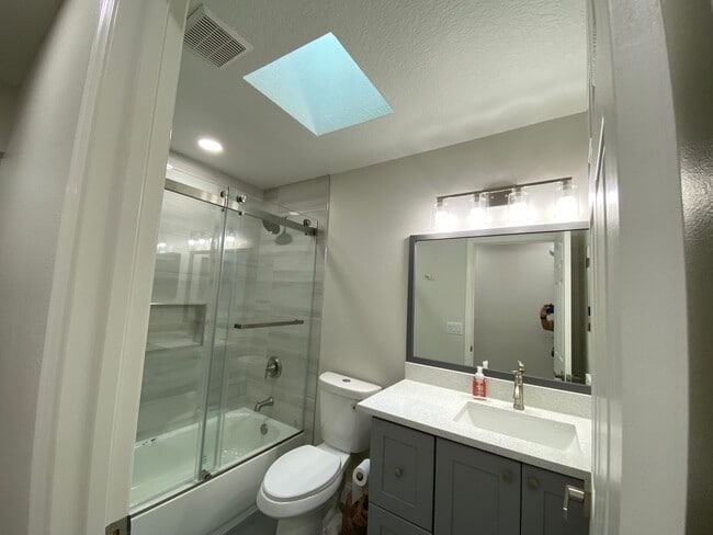 Building Photo - Totally refurbished three bedroom, two bat...