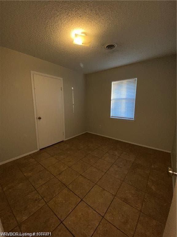 Building Photo - 2808 Grinnell Ave