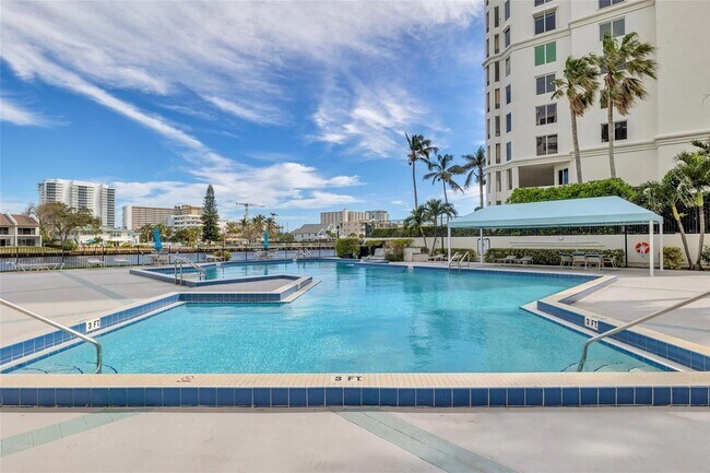 Building Photo - 2900 NE 14th Street Causeway