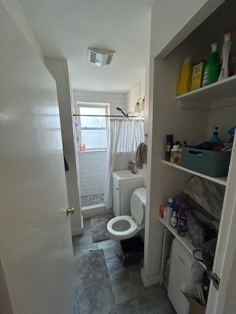 Building Photo - 54 Gainsborough St