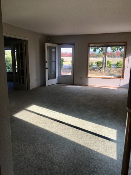 Building Photo - 1250 Northwind Cir