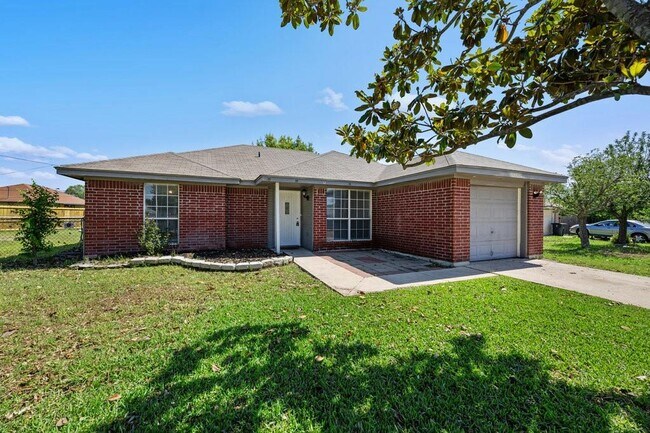 Building Photo - 4601 W Creek Cir