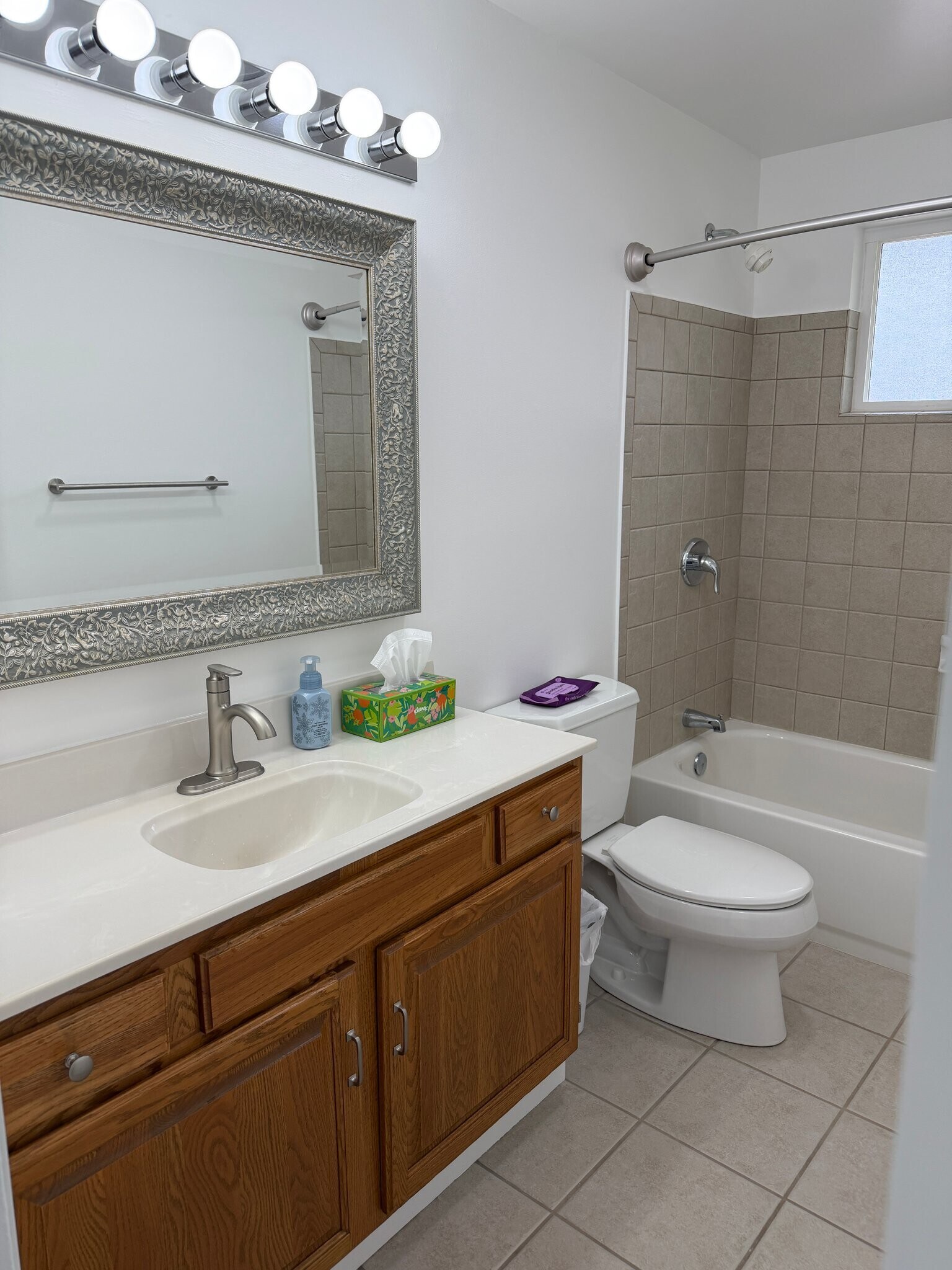 Building Photo - 4438 Losee Dr
