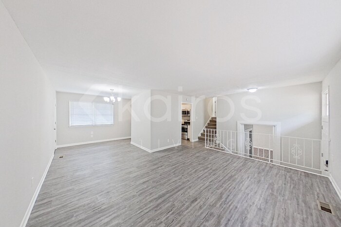 Building Photo - 6537 St Louis St