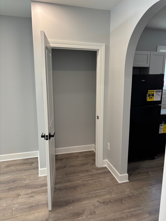 Building Photo - 239 West Ave