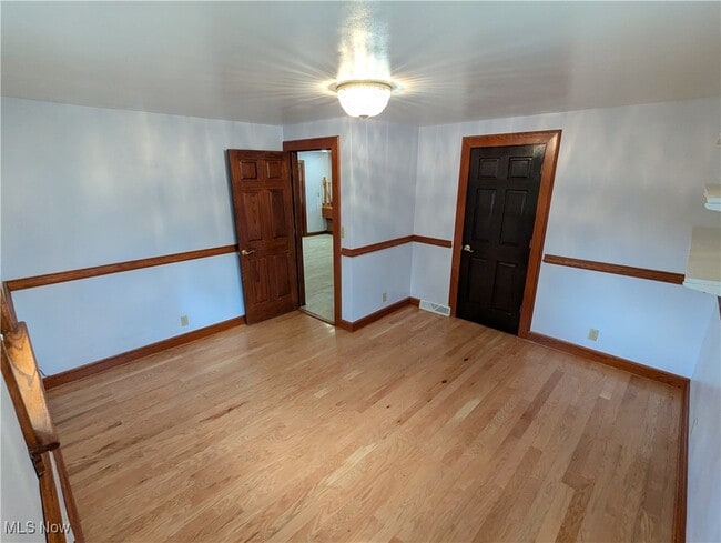 Building Photo - 17630 W River Rd