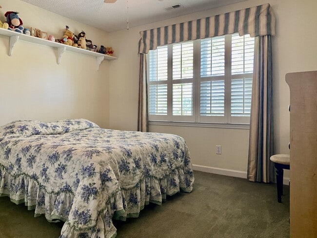 Building Photo - 3409 W Hampton Pointe Dr