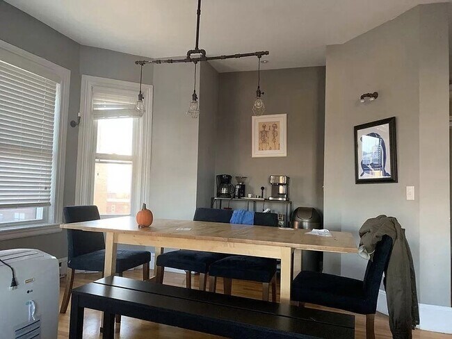 Building Photo - 583 Massachusetts Ave