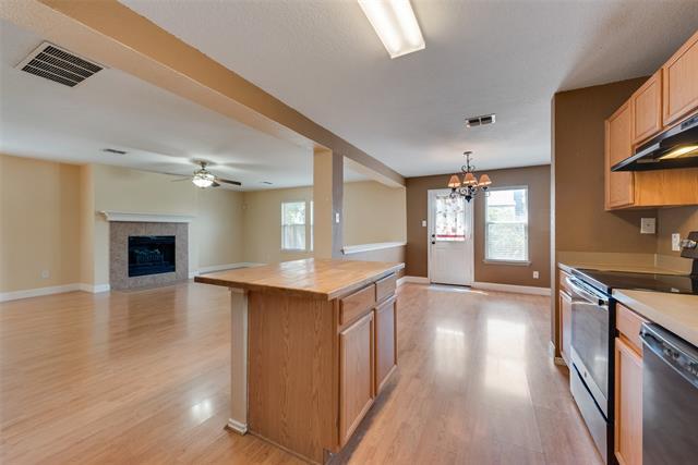 Building Photo - 1700 Timber Glen Dr