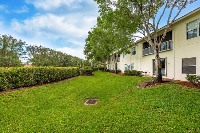 Building Photo - 12582 Shoreline Dr