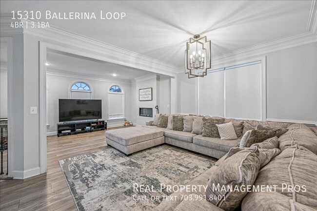Building Photo - 15310 Ballerina Lp