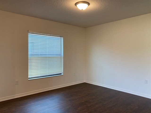 Building Photo - 1122 Brenton Leaf Dr