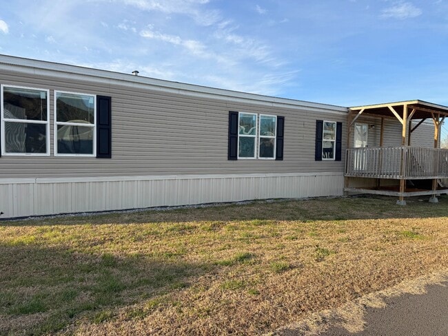 Building Photo - 580 Flatwoods Way