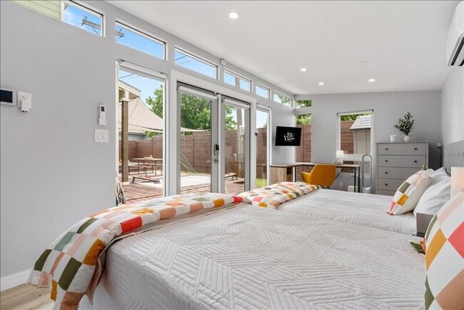 Building Photo - 6301 Santos St