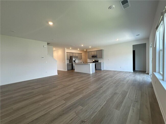 Building Photo - 612 Blue Sky Blvd
