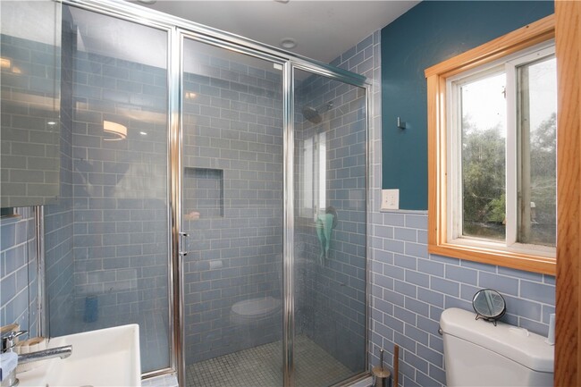 Building Photo - 17825 Bear Valley Ln
