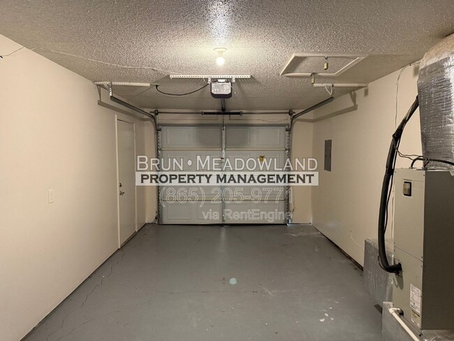 Building Photo - 8676 Tervada Dr