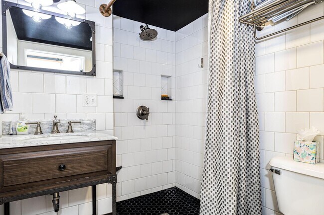 Building Photo - 279 Marcy St