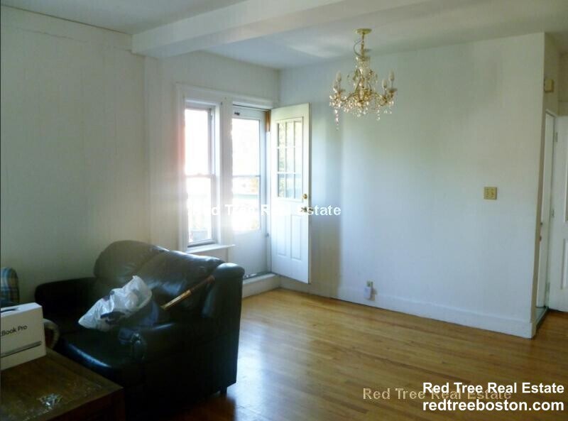 Building Photo - 12 Verndale St