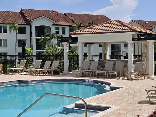 Building Photo - 207 Villa Cir