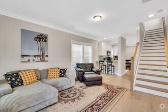 Building Photo - **25% OFF FIRST MONTHS RENT IF YOU OCCUPY ...