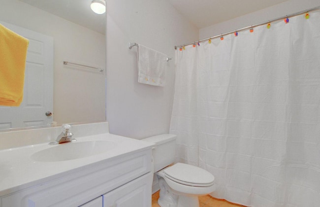 Second Bedroom Bath - 4218 Climbing Tree Ct