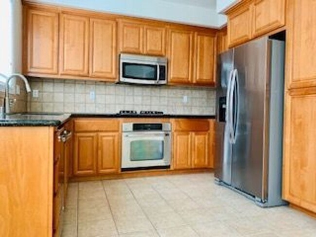 Building Photo - $4,290 / 4 BR -2170 SF - STUNNING SAN JOSE HOME IN BERRYESSA A MUST SEE!