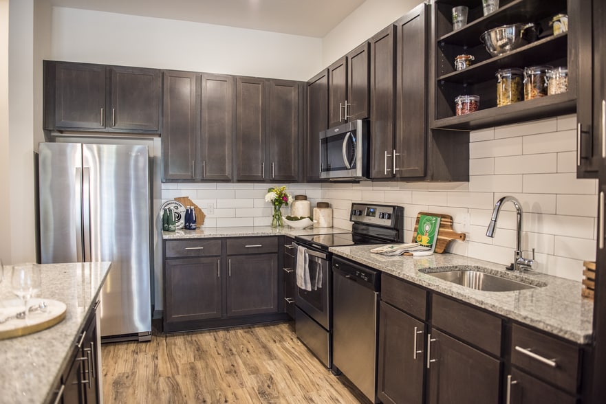 Building Photo - The Ironwood Apartment Homes