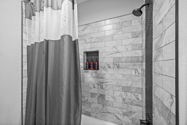 Building Photo - 7418 Mount St