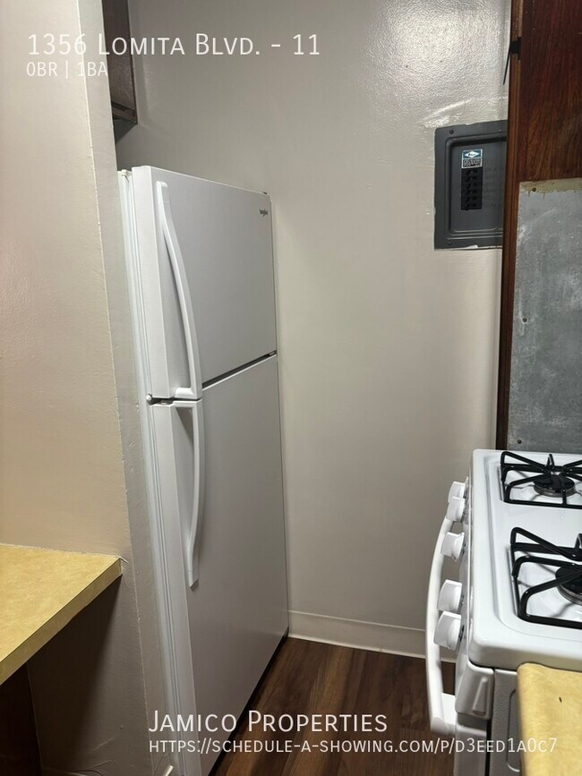 Building Photo - 1356 Lomita Blvd