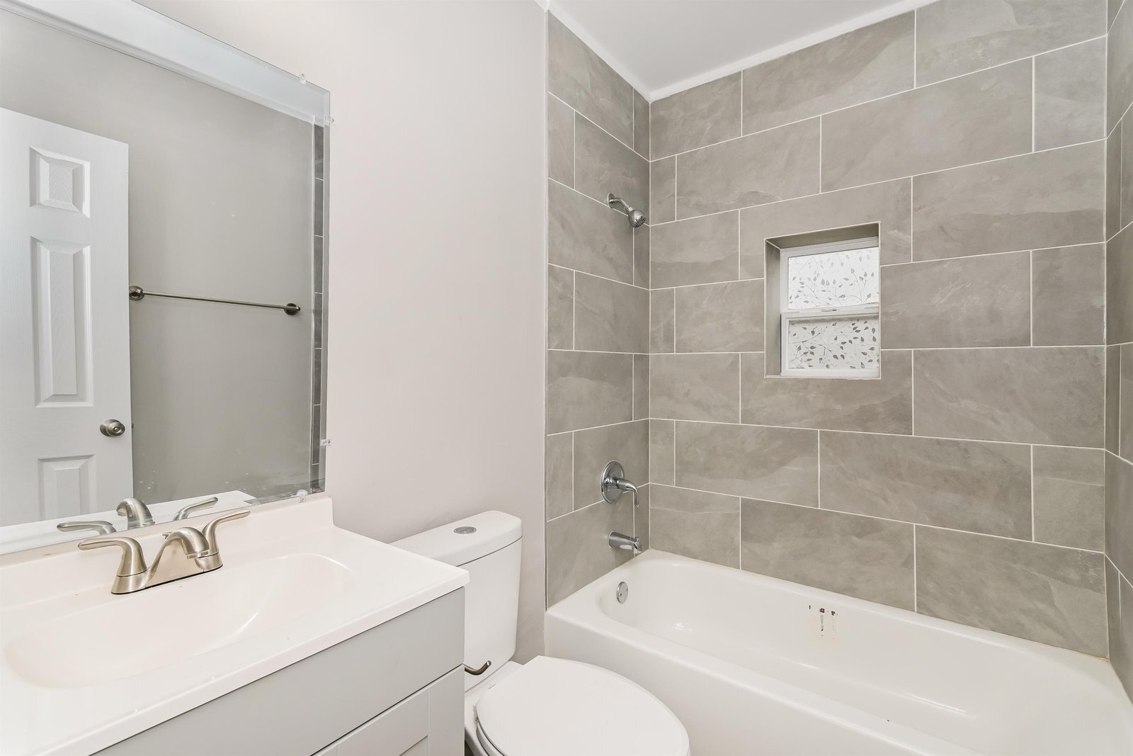 Building Photo - 1531 N Indianapolis Ave