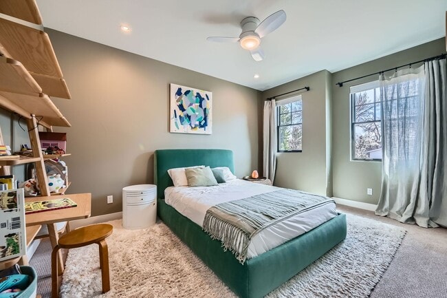 Building Photo - Refined Boulder Living - Furnished 5BDR Gem