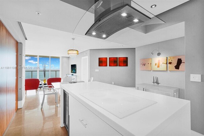 Building Photo - 16699 Collins Ave