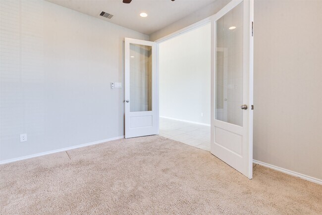 Building Photo - 1330 Watercrest Park Ln