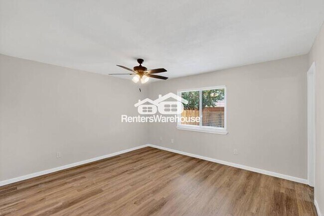 Building Photo - MOVE IN READY - 3BED/2BATH - THE COLONY, T...