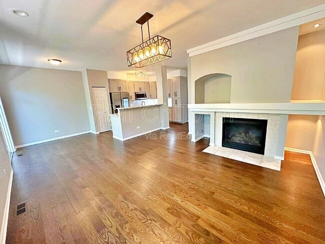 Building Photo - 5682 Cambridge Way