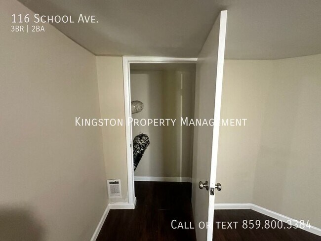 Building Photo - 116 School Ave