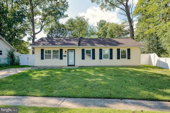 Building Photo - 630 Sequoia Dr