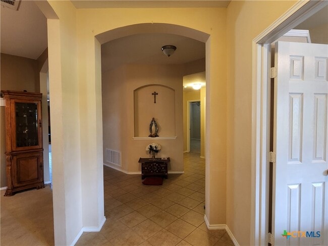 Building Photo - 2602 Red Fern Dr