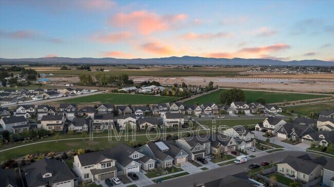 Building Photo - 10238 Hazy Gln Dr