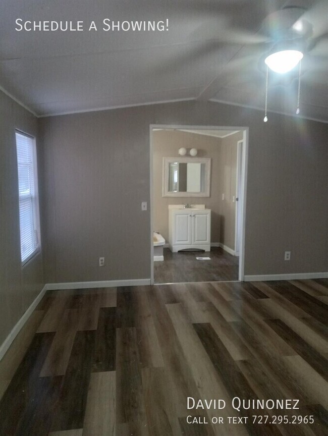 Building Photo - 65 Bollen Ct