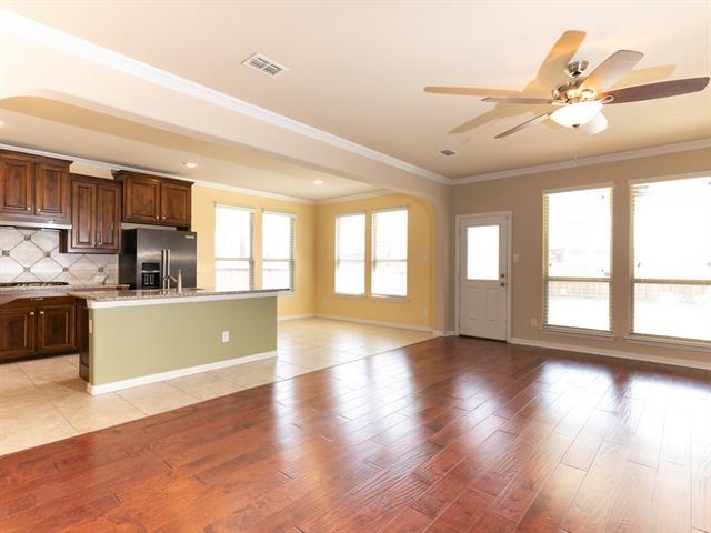 Building Photo - 2943 Ladoga Dr