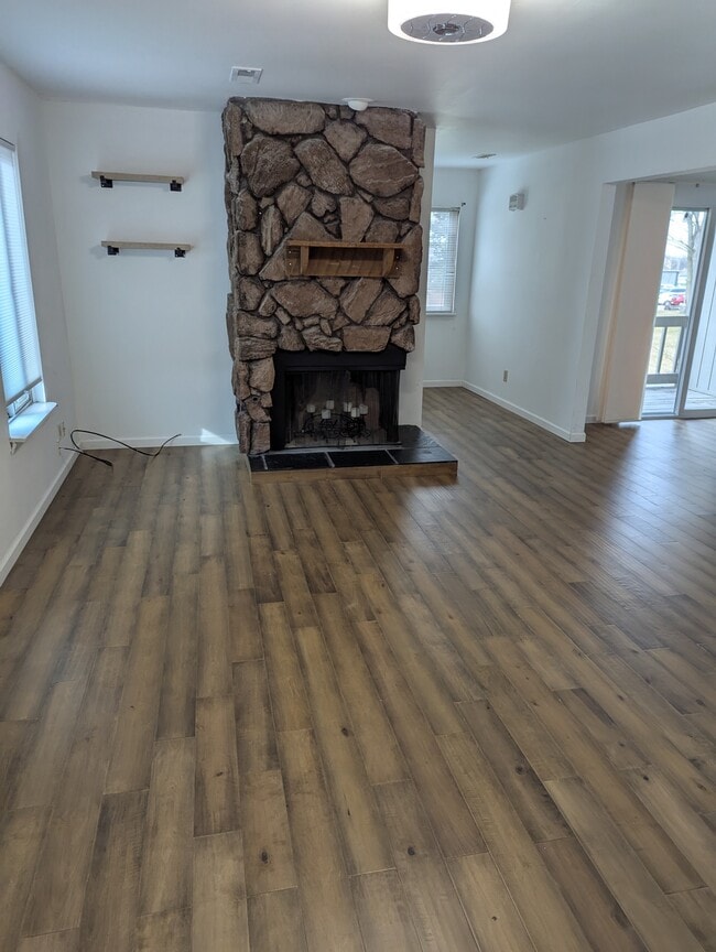 Building Photo - 108 Burwash Ave