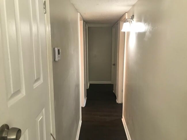 Building Photo - 48 S Bristol Rd