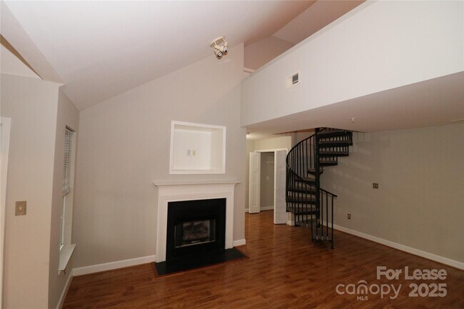 Building Photo - 2558 Carya Pond Ln