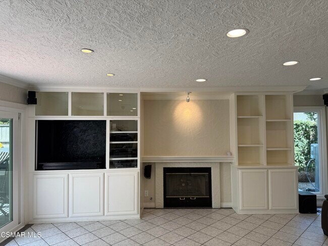 Building Photo - 1275 Willsbrook Ct