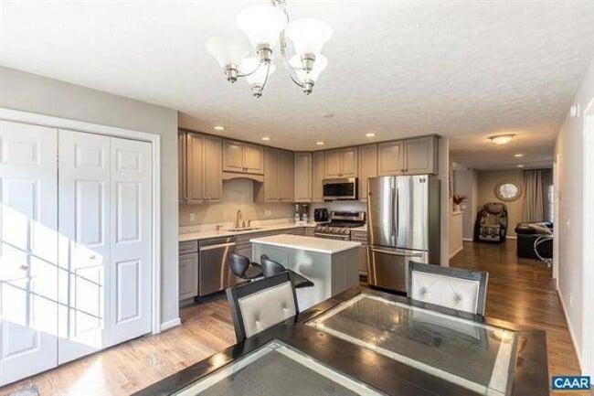 Building Photo - 15 Collinswood Wy