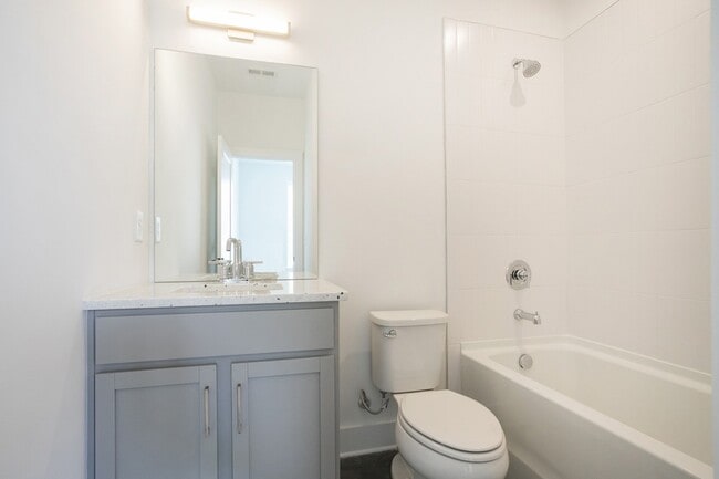 Building Photo - 522 Cliff Cir