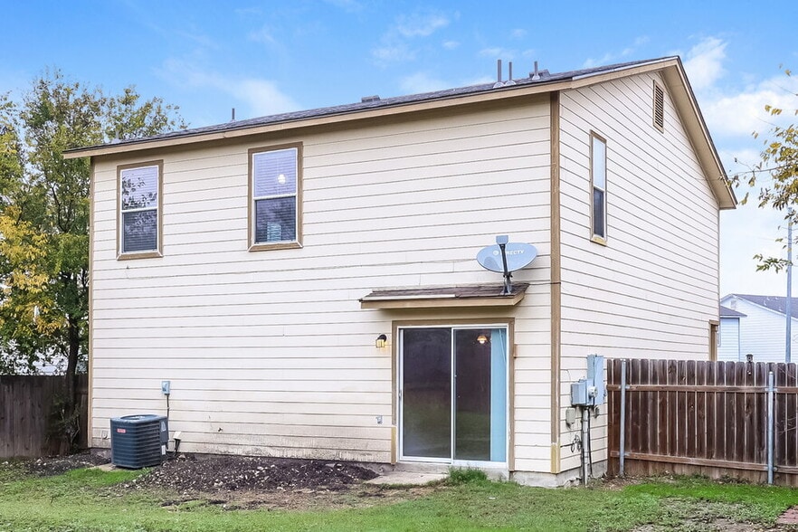 Building Photo - 9726 Amber Ledge